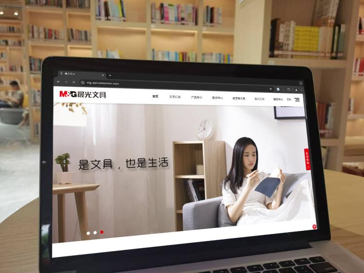 手工羽毛扇網站如何憑借傳統(tǒng)工藝傳承擴大流量？同行都是怎么做的？