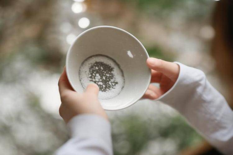手工羽毛扇網站如何憑借傳統(tǒng)工藝傳承擴大流量？同行都是怎么做的？